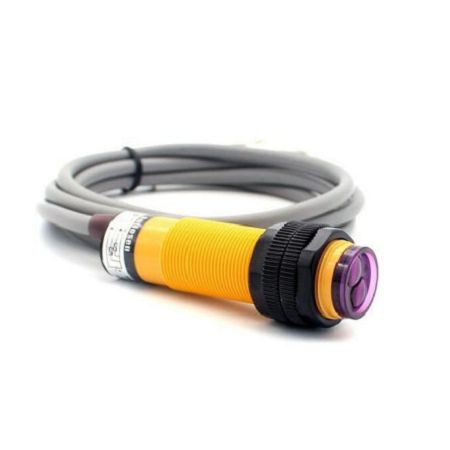 Difūza tipa fotoelektriskā sensora slēdzis